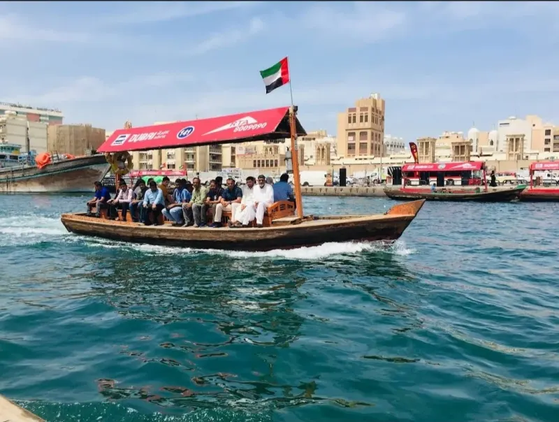 Abra with passengers crossing Dubai Creek